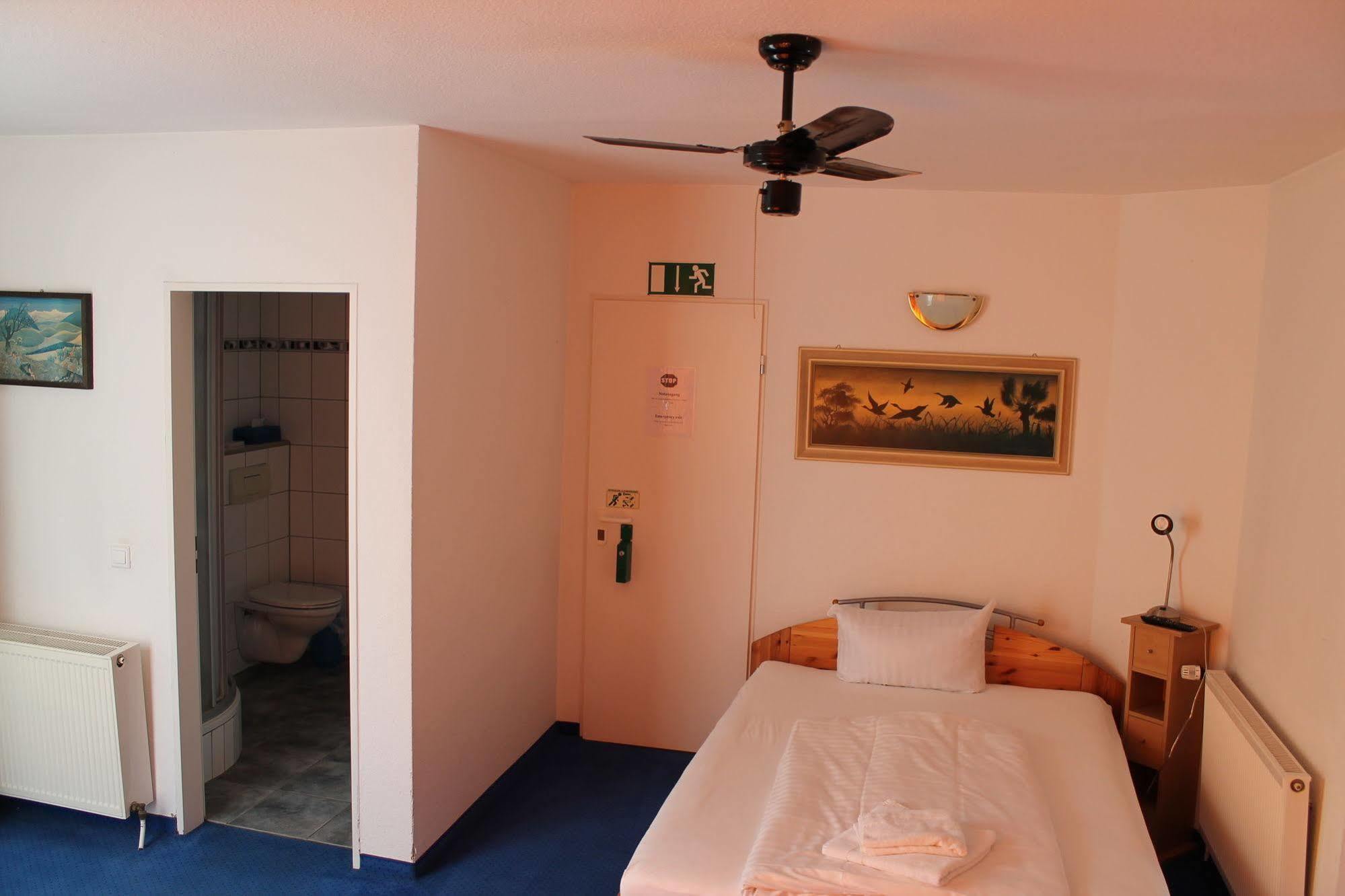דיסלדורף City Lounge Hotel מראה חיצוני תמונה